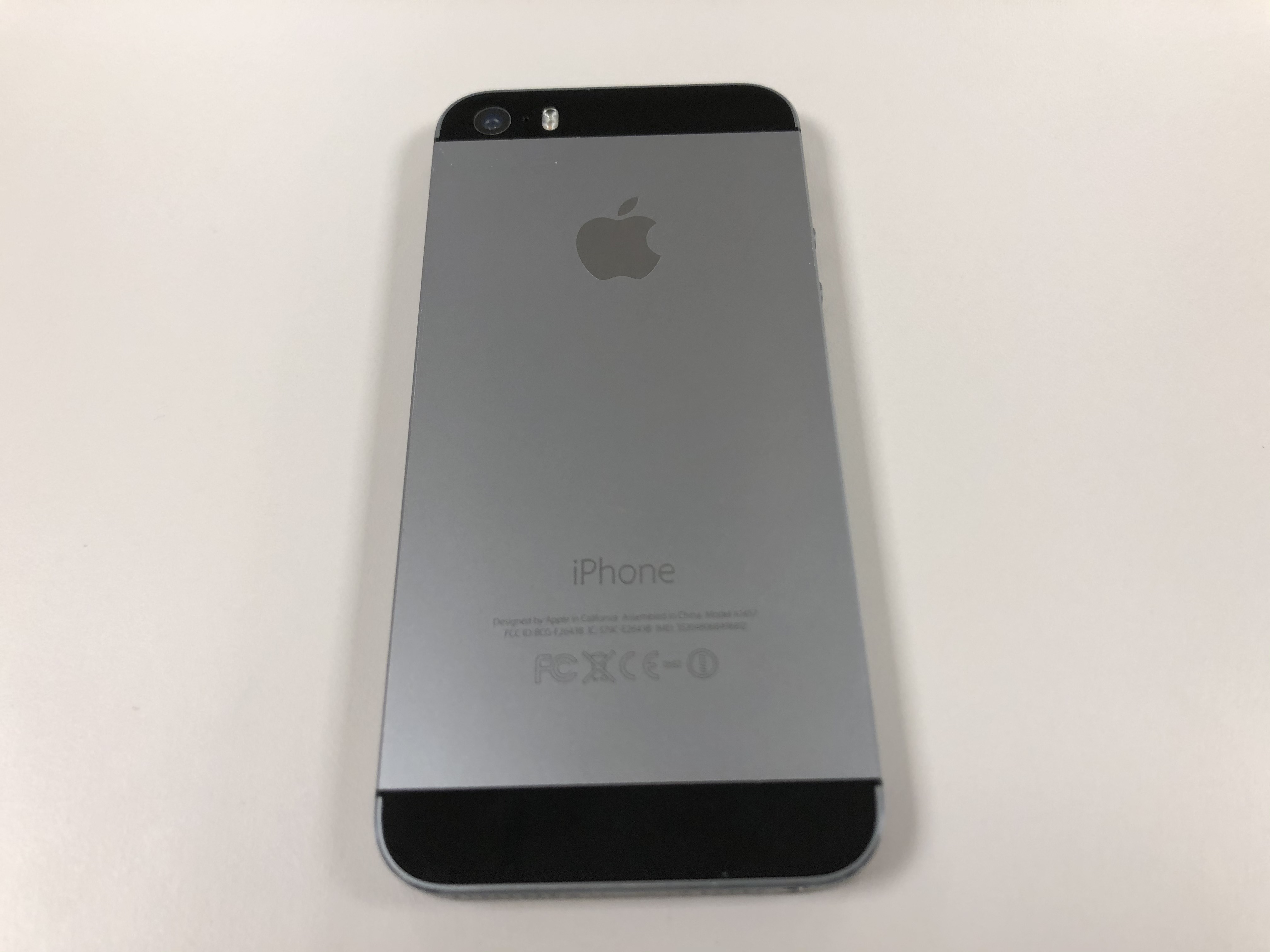 iPhone 5S 16GB Space gray