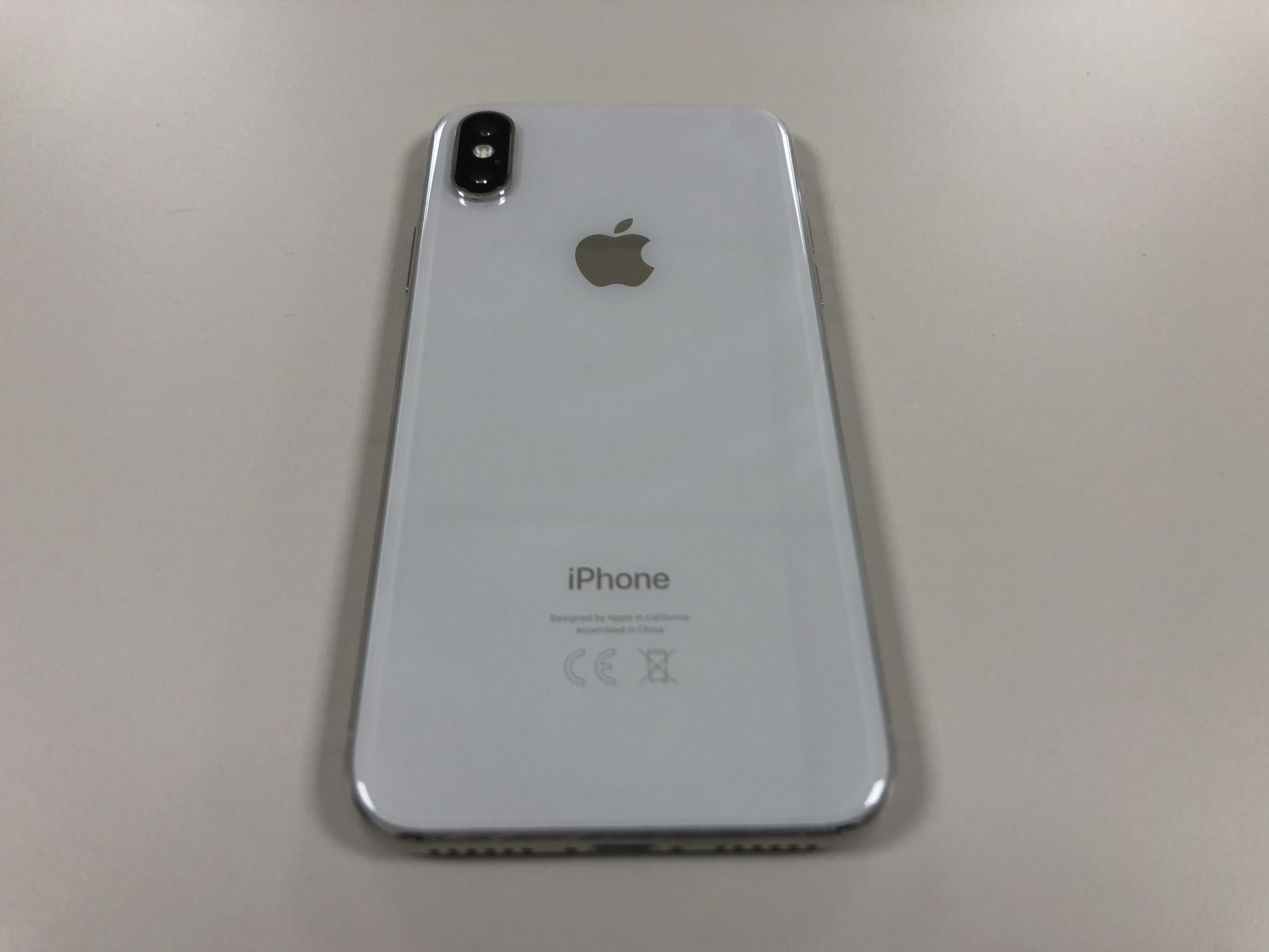 Apple iPhone X 64GB silver
