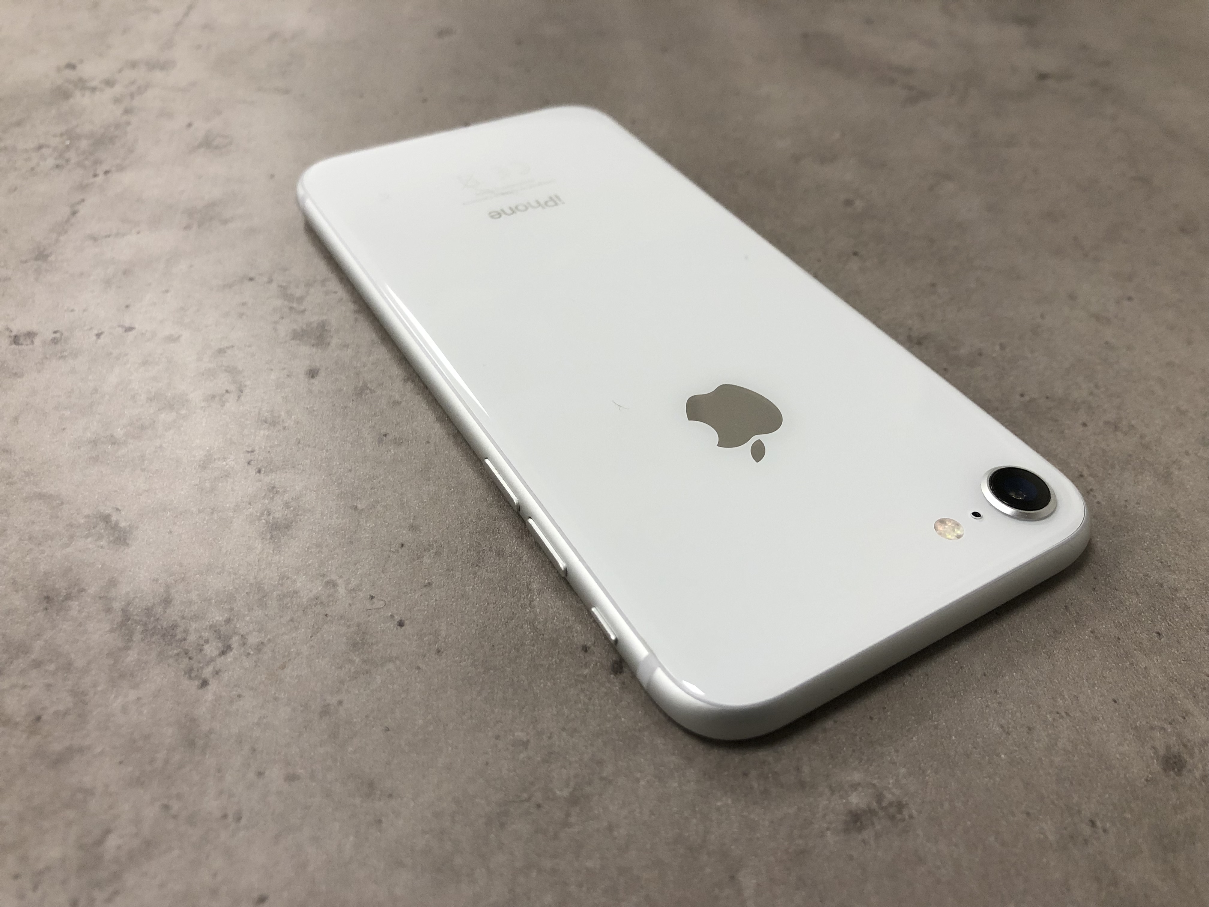 iPhone 8 64GB silver