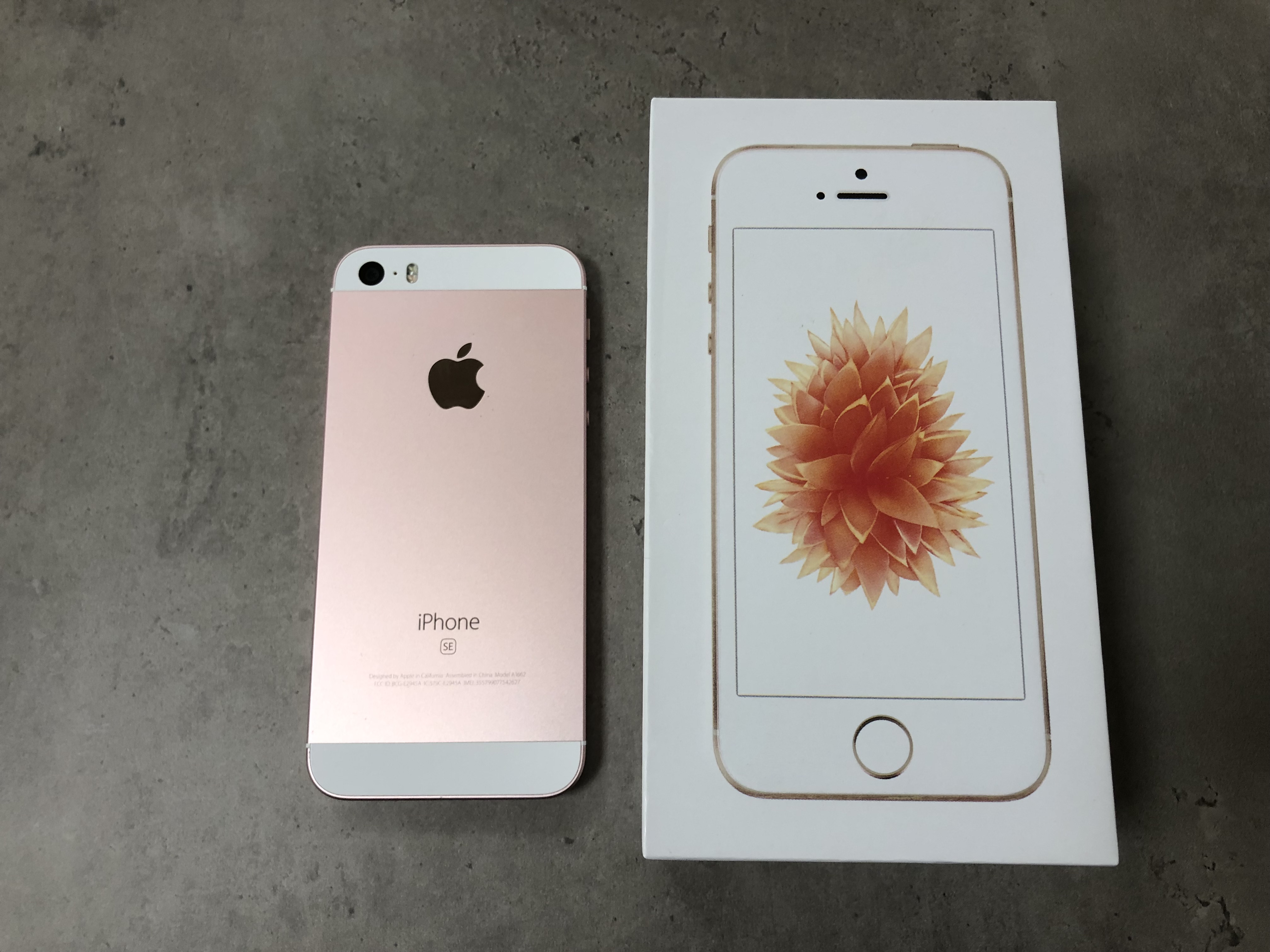 iPhone SE 32GB Rose gold